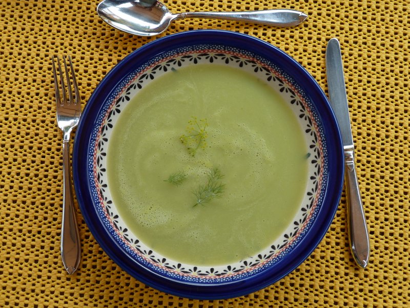 Gurkensuppe